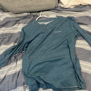 Columbia Long Sleeve T shirt, size Large